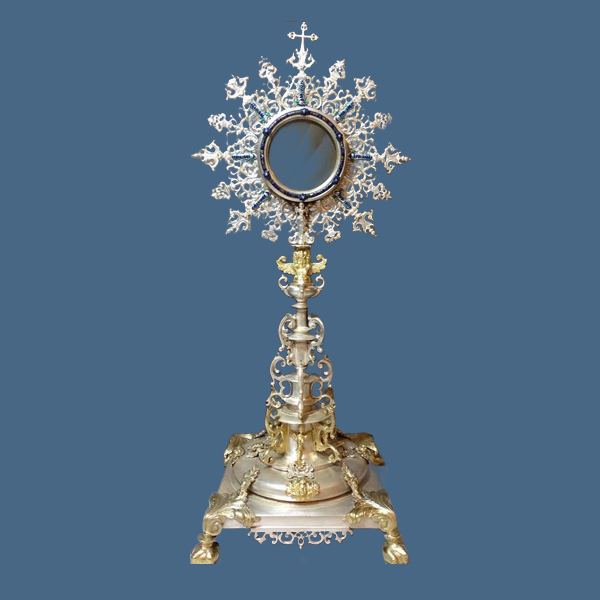 Custodia restaurada